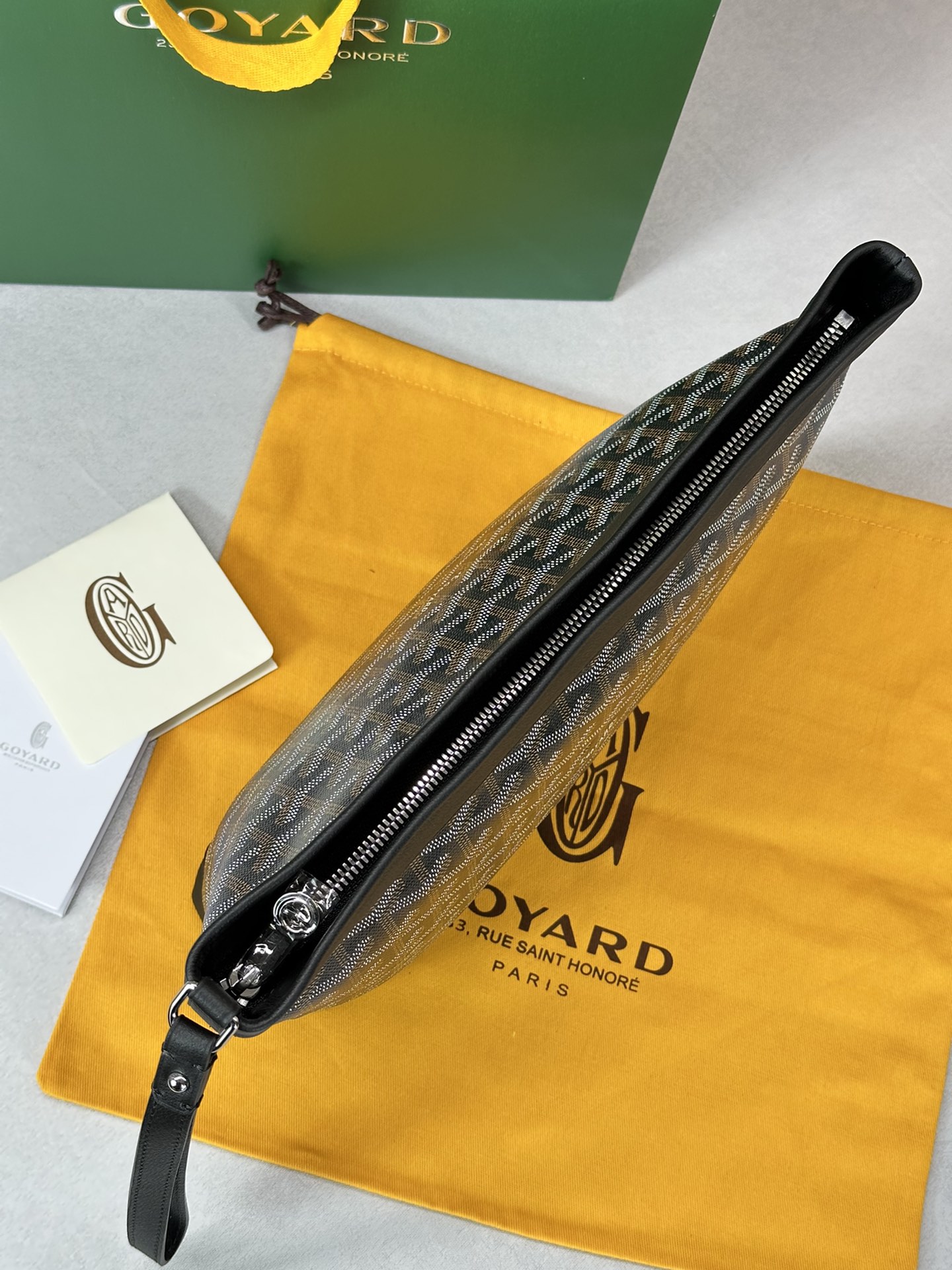 Go*ard conti handbag