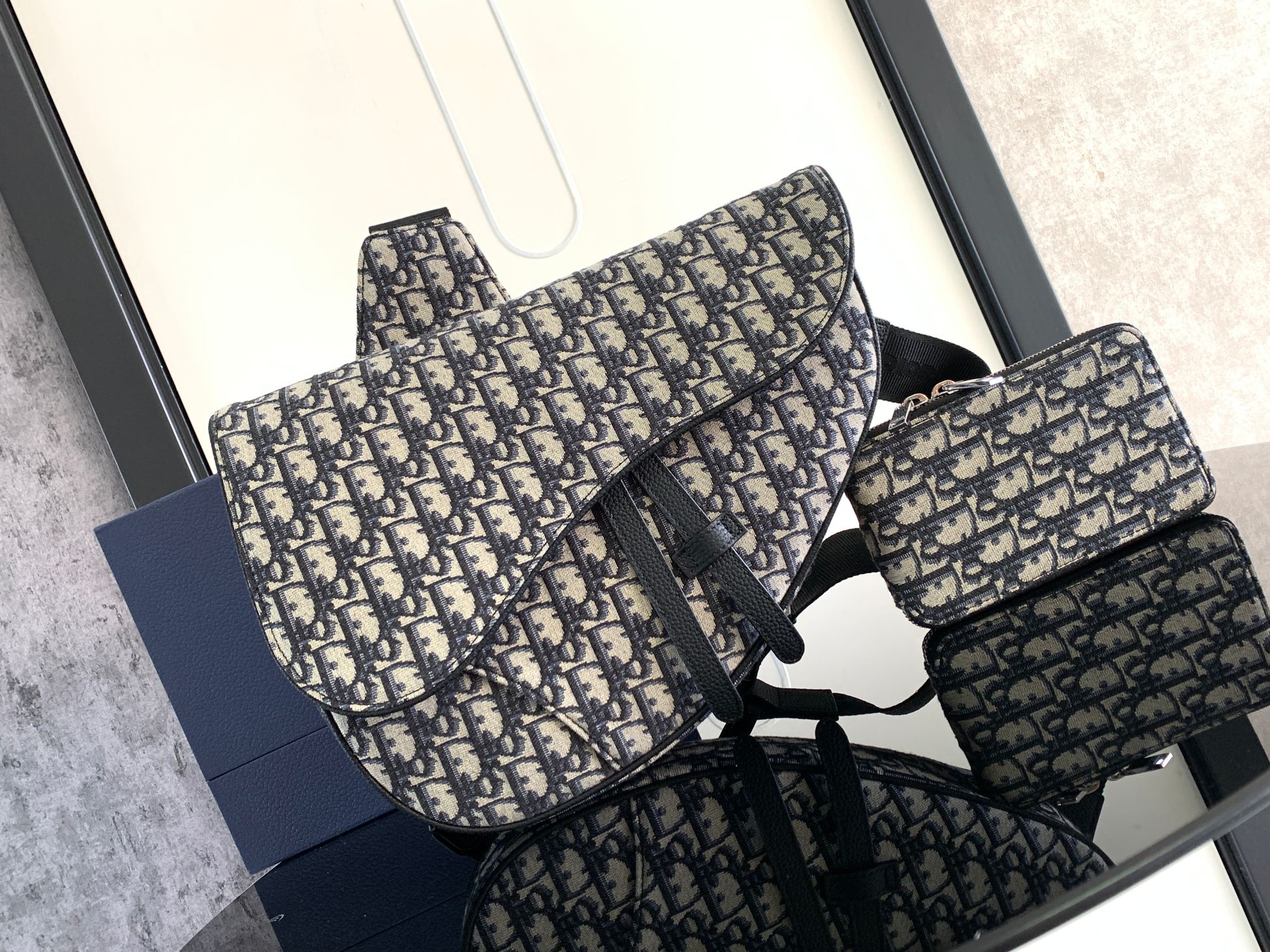 D*or saddle bag