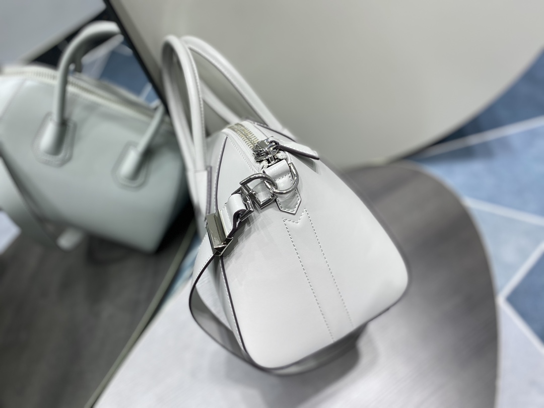 Givenchy Antigona Bag