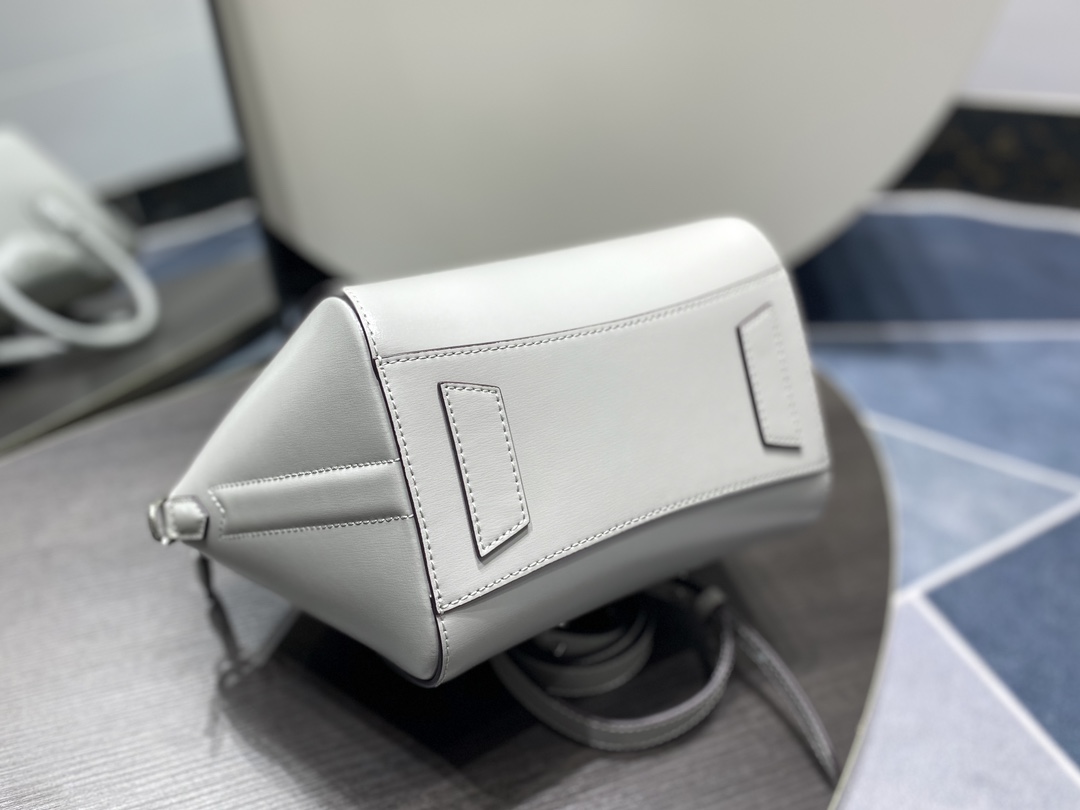 Givenchy Antigona Small Bag