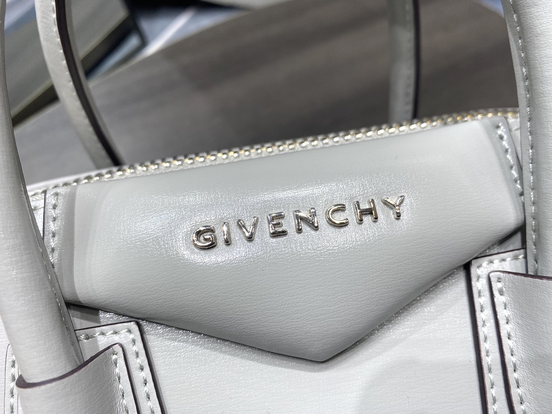 Givenchy Antigona Small Bag