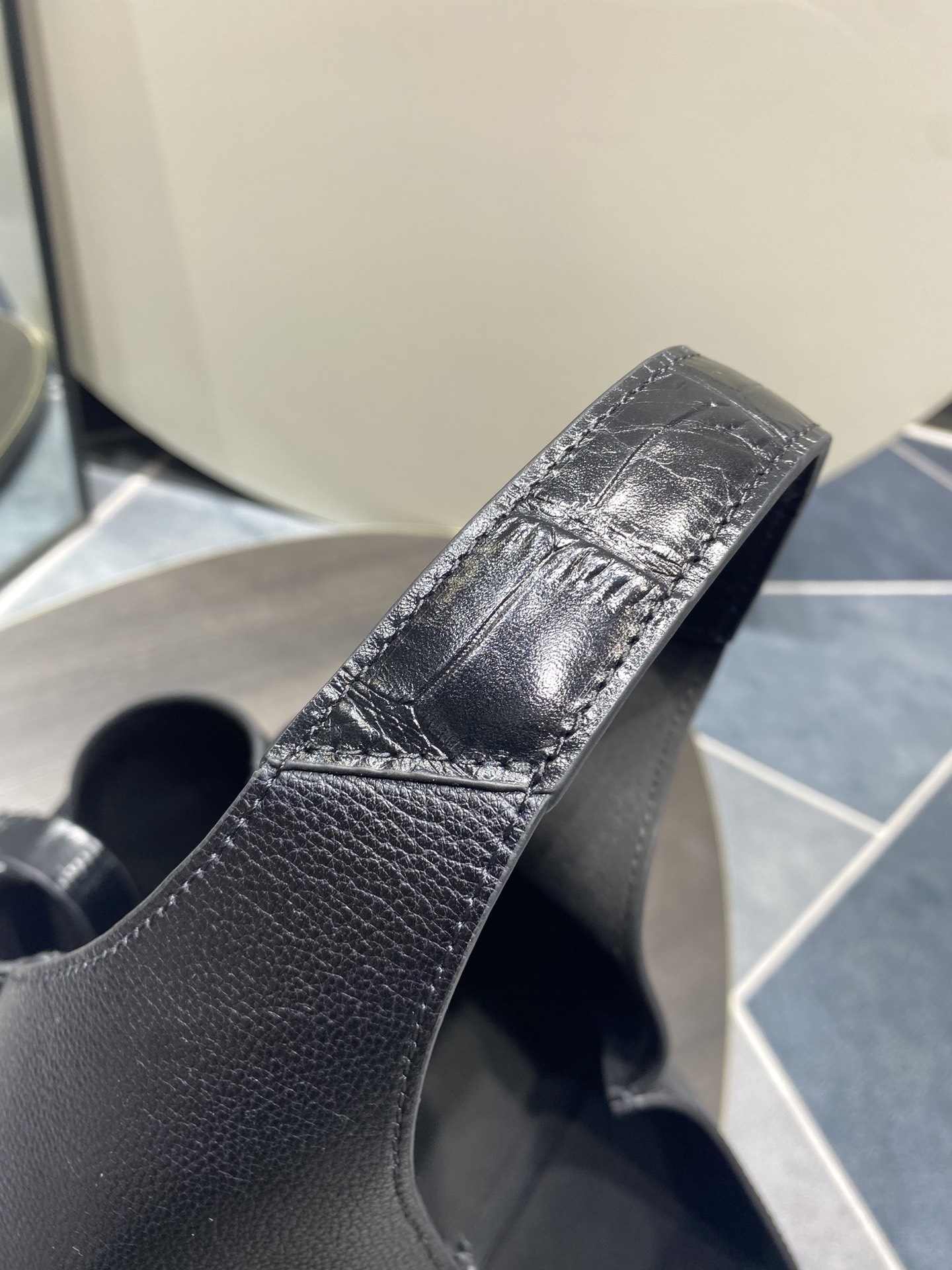 Givenchy G-Hobo  Medium