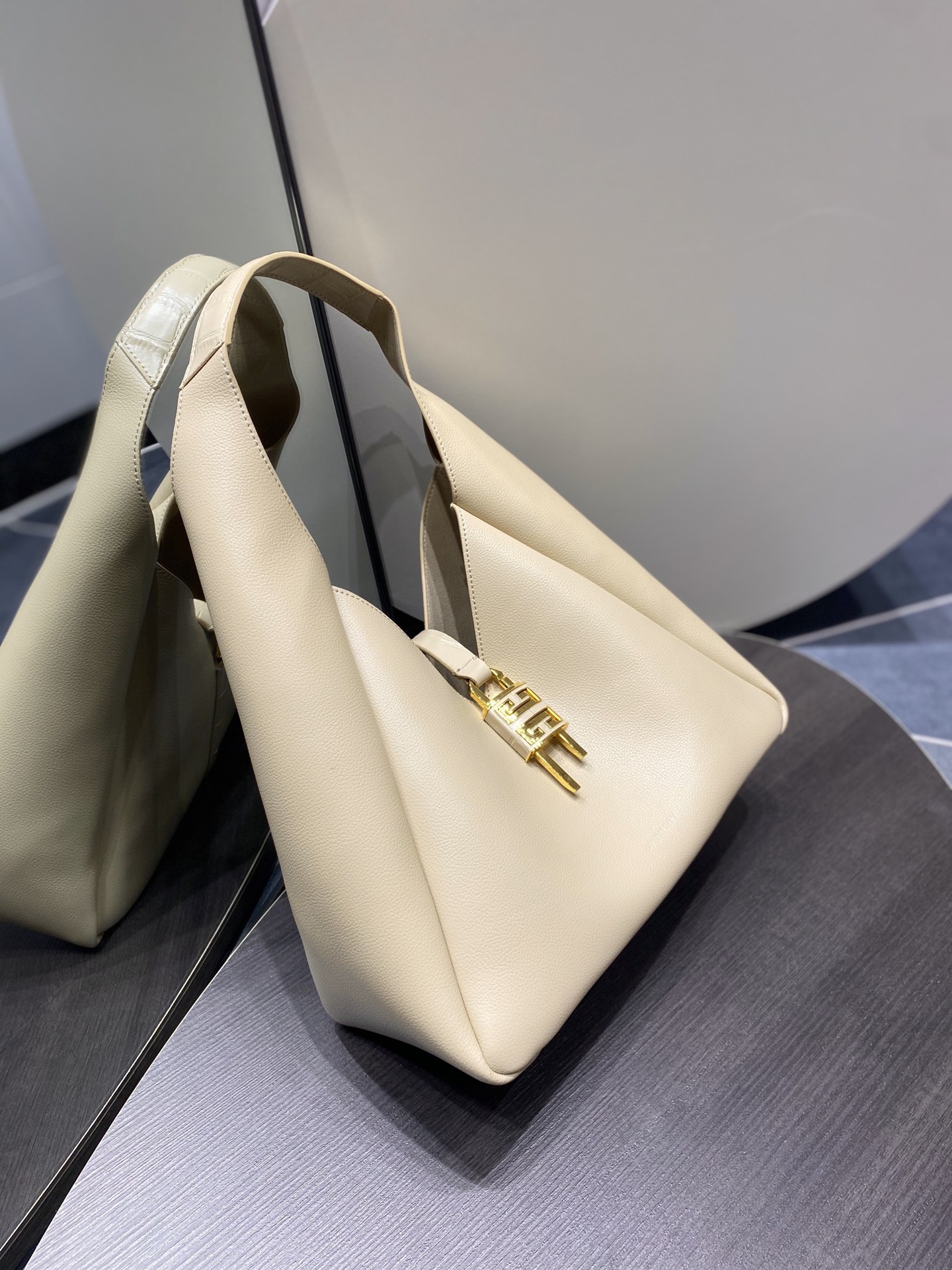 Givenchy G-Hobo  Medium