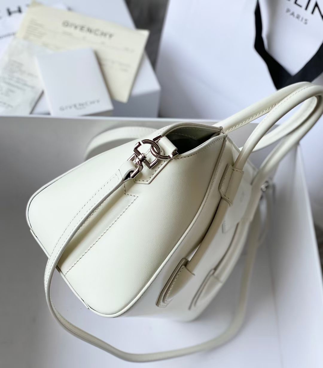 Givenchy Antigona Lock Soft