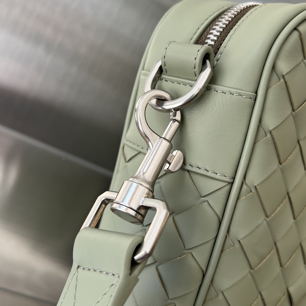 bo*te*ga Ve*ne*ta large intrecciato briefcase