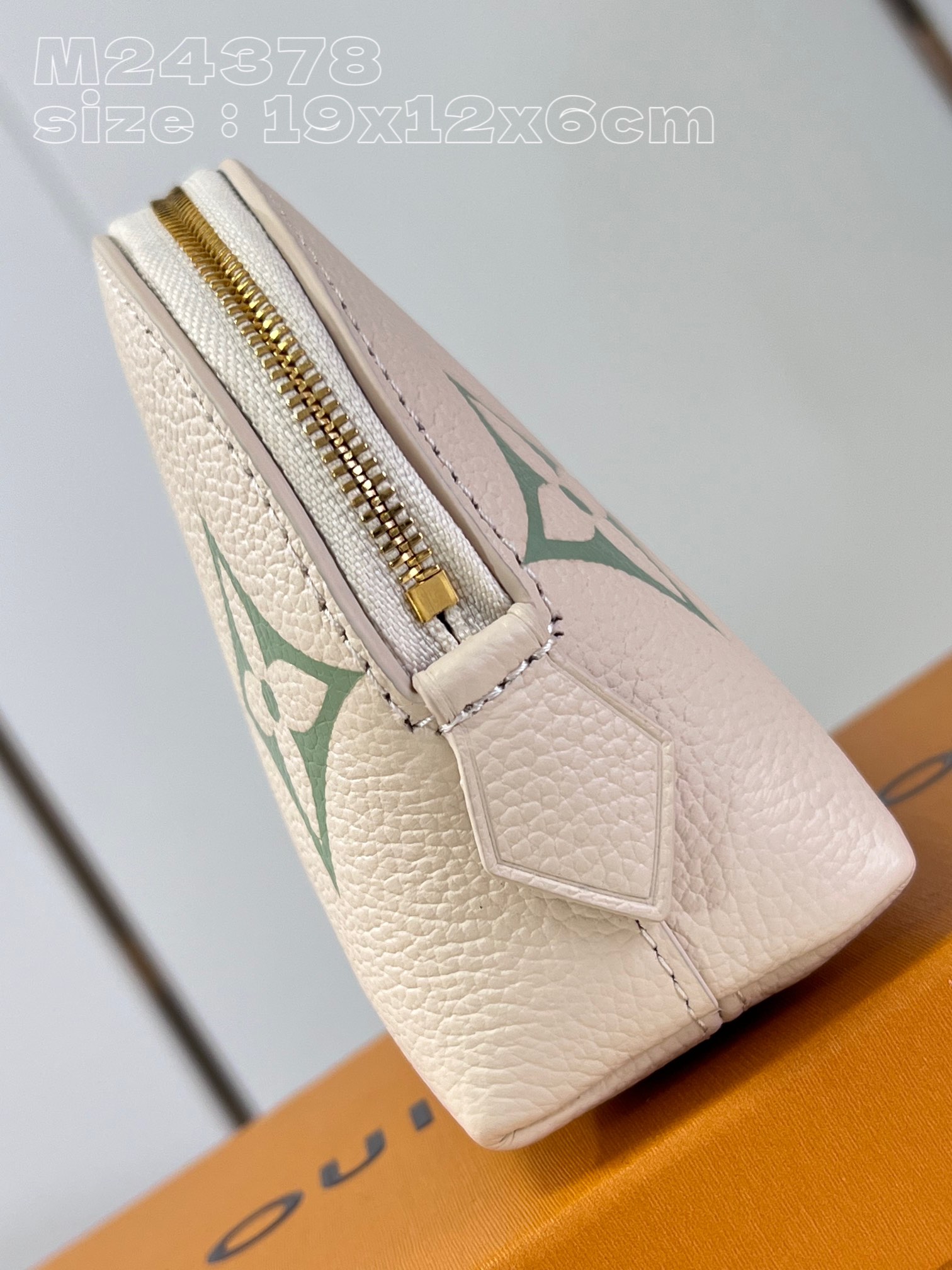 l**is V*t*n pochette cosmetique handbag