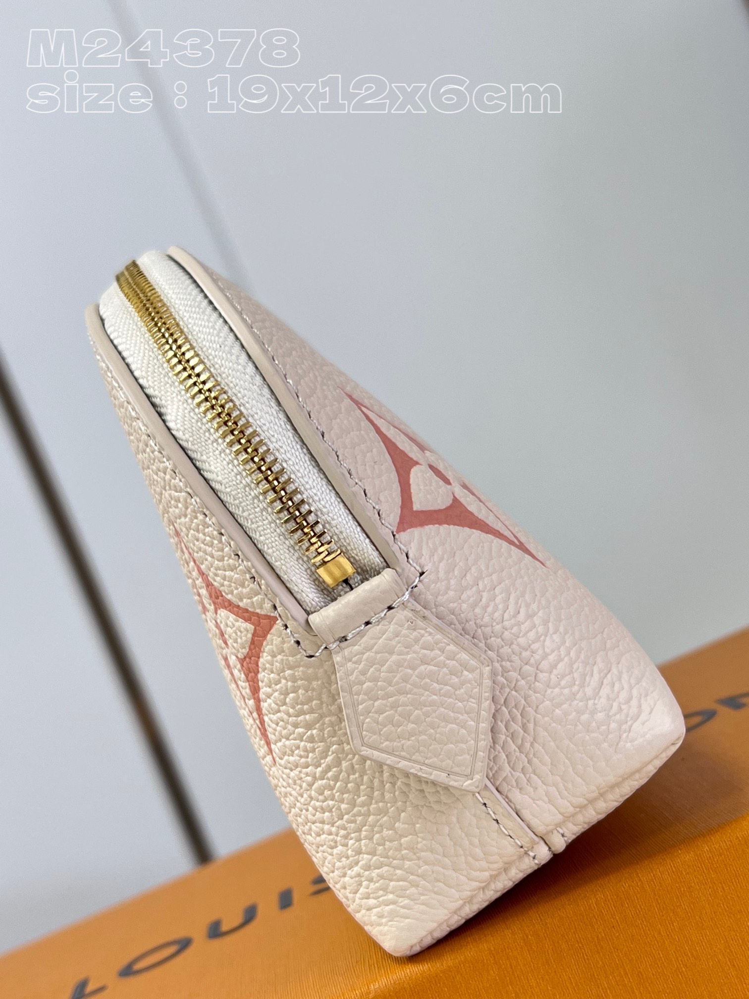 l**is V*t*n pochette cosmetique handbag