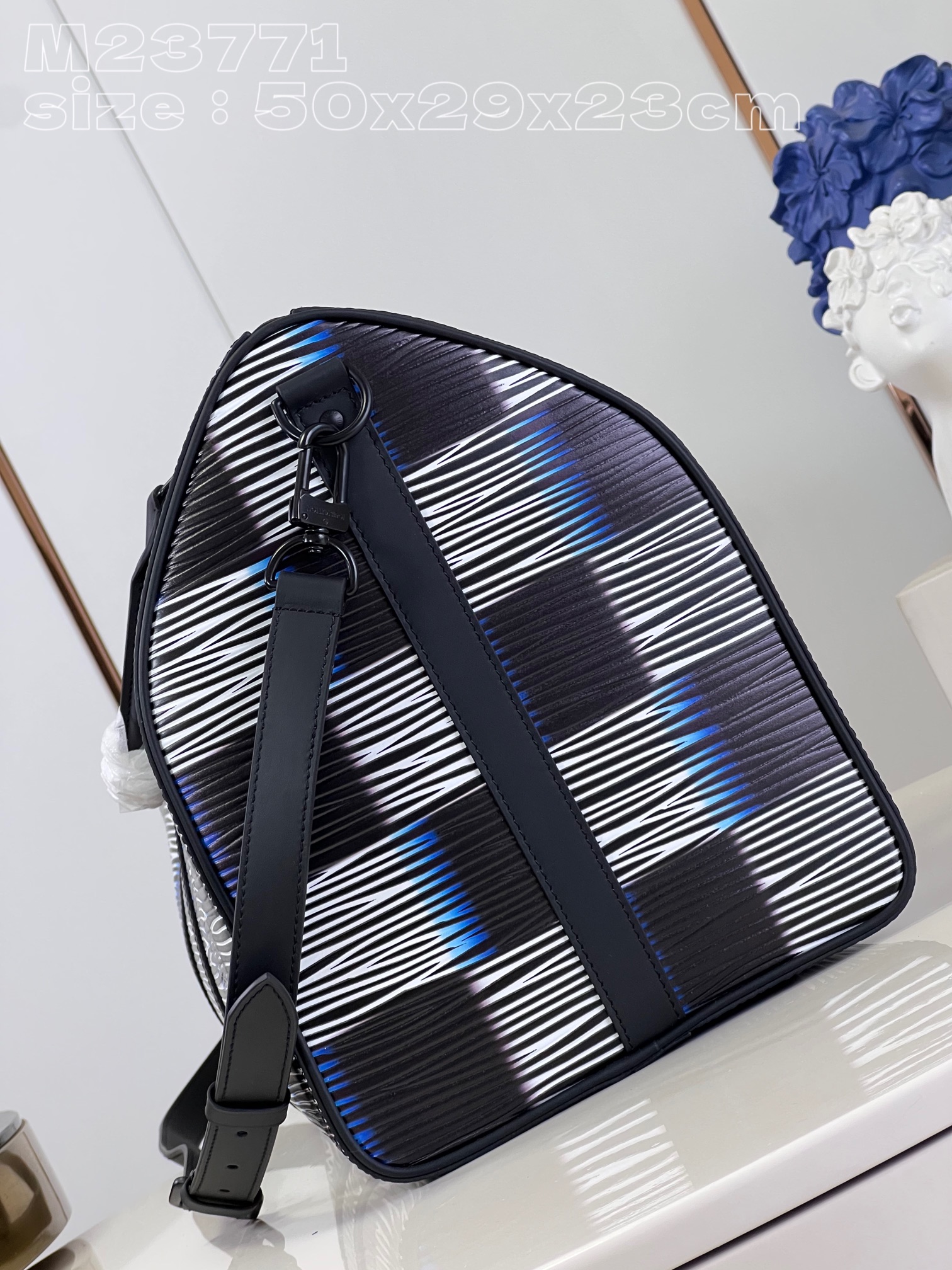 l**is V*t*n keepall bandoulière 50