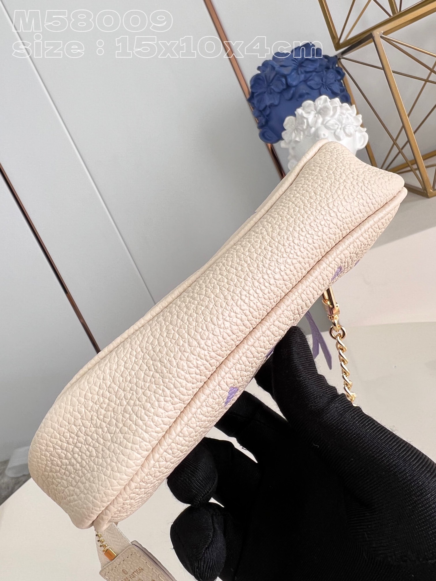 l**is V*t*n mini pochette accessoires handbag