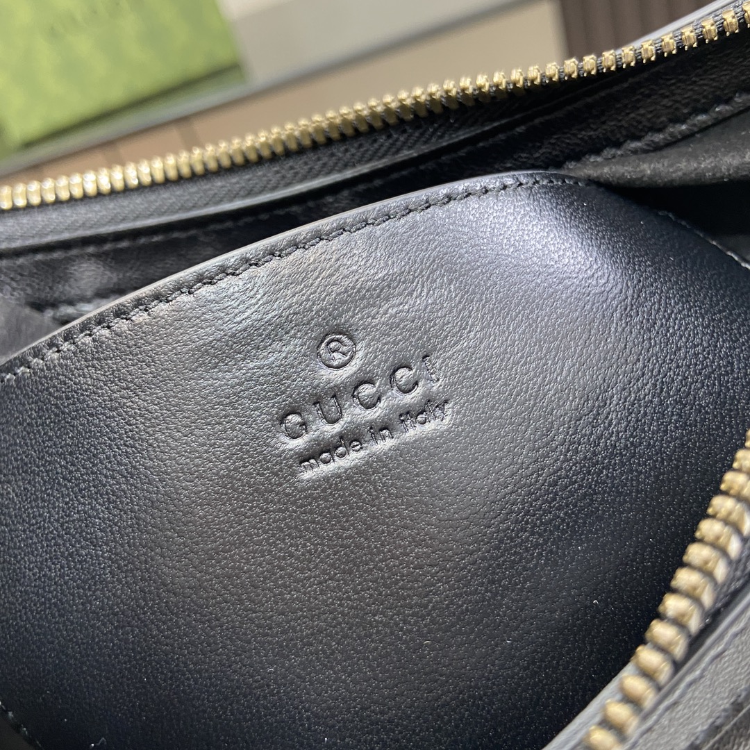 G*u*i gg marmont small shoulder bag
