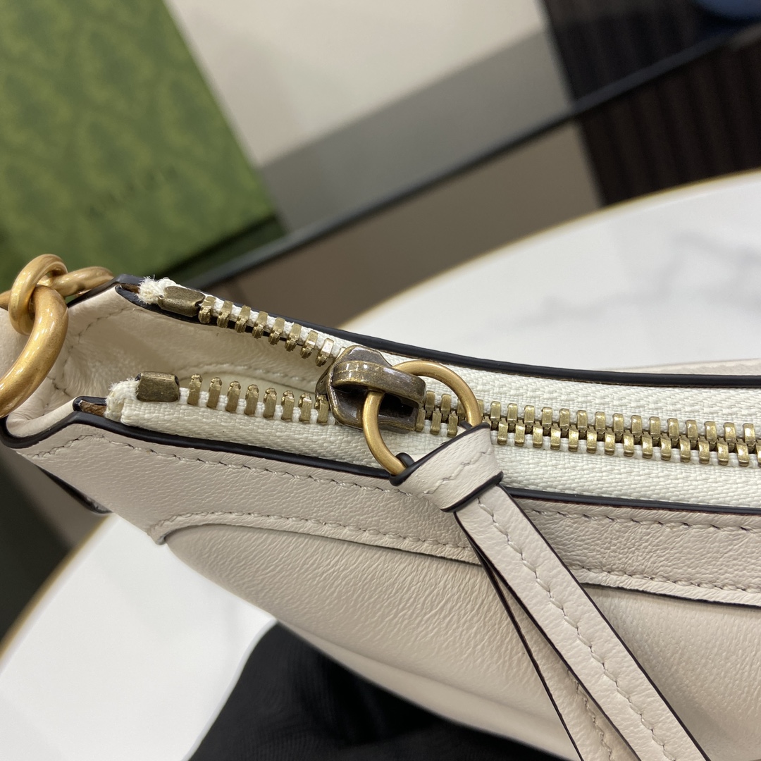 G*u*i gg marmont small shoulder bag