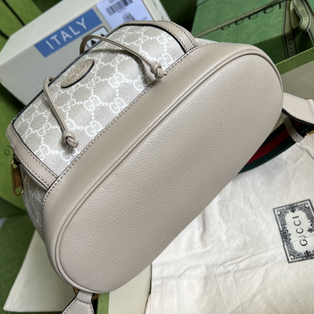 G*u*i backpack with interlocking g