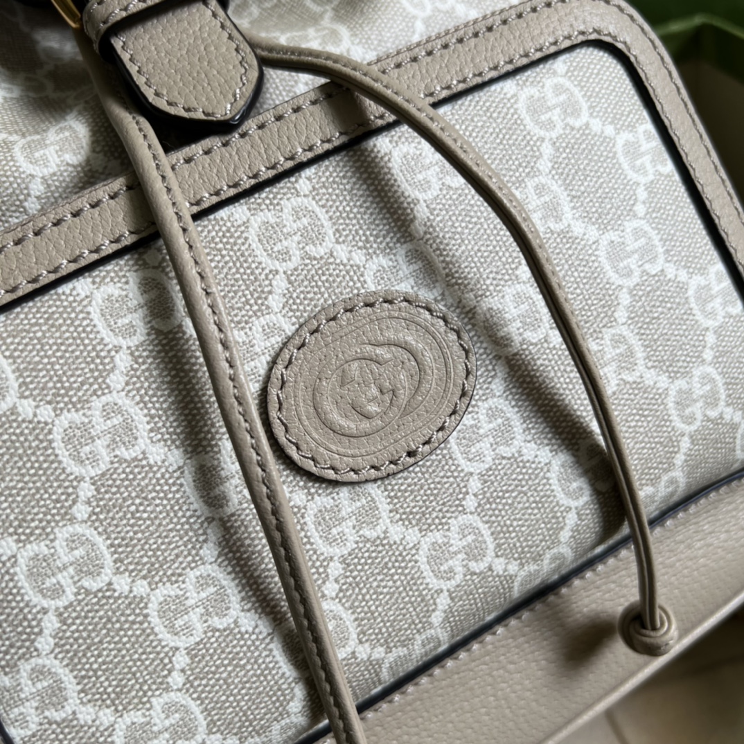 G*u*i backpack with interlocking g