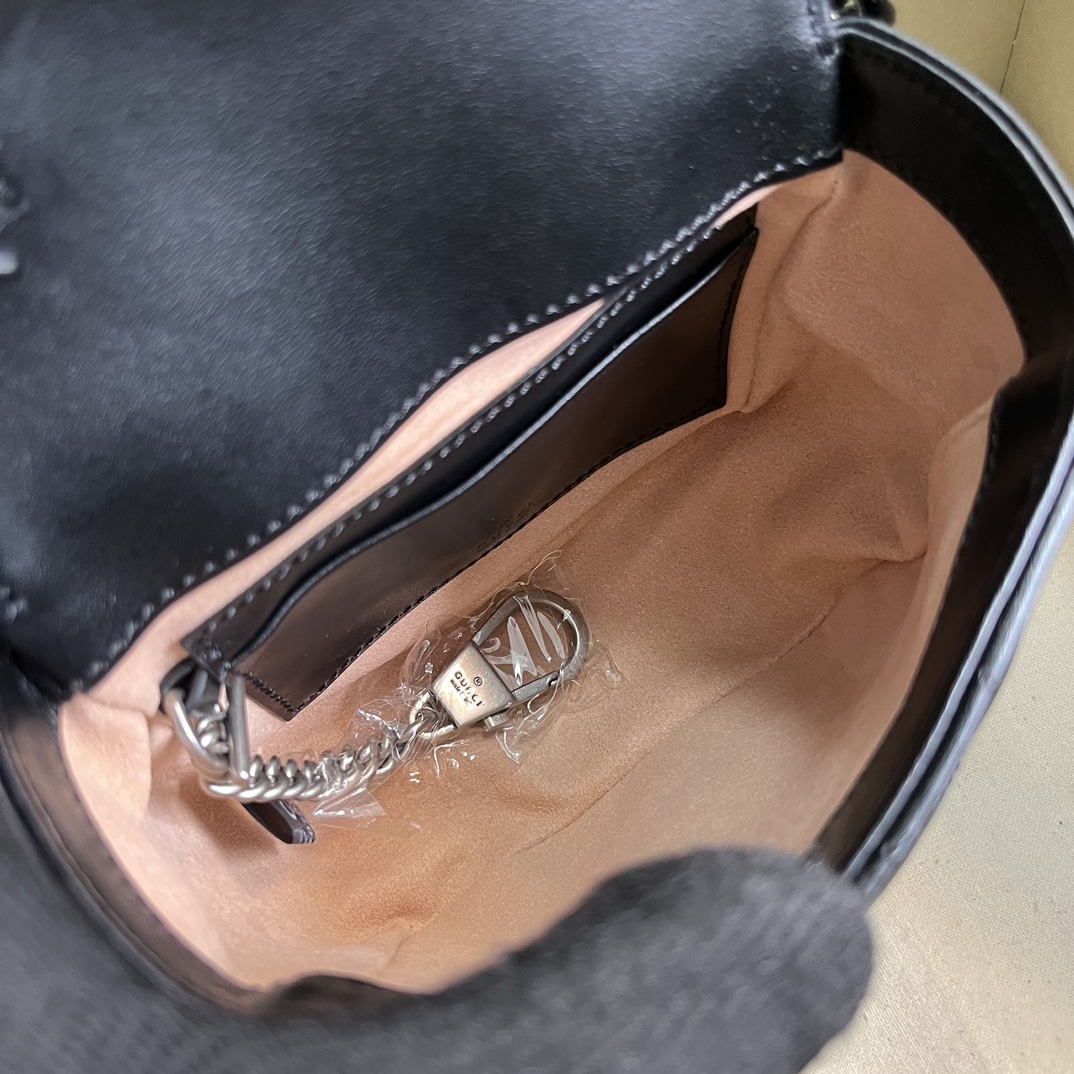 G*u*i gg marmont belt bag