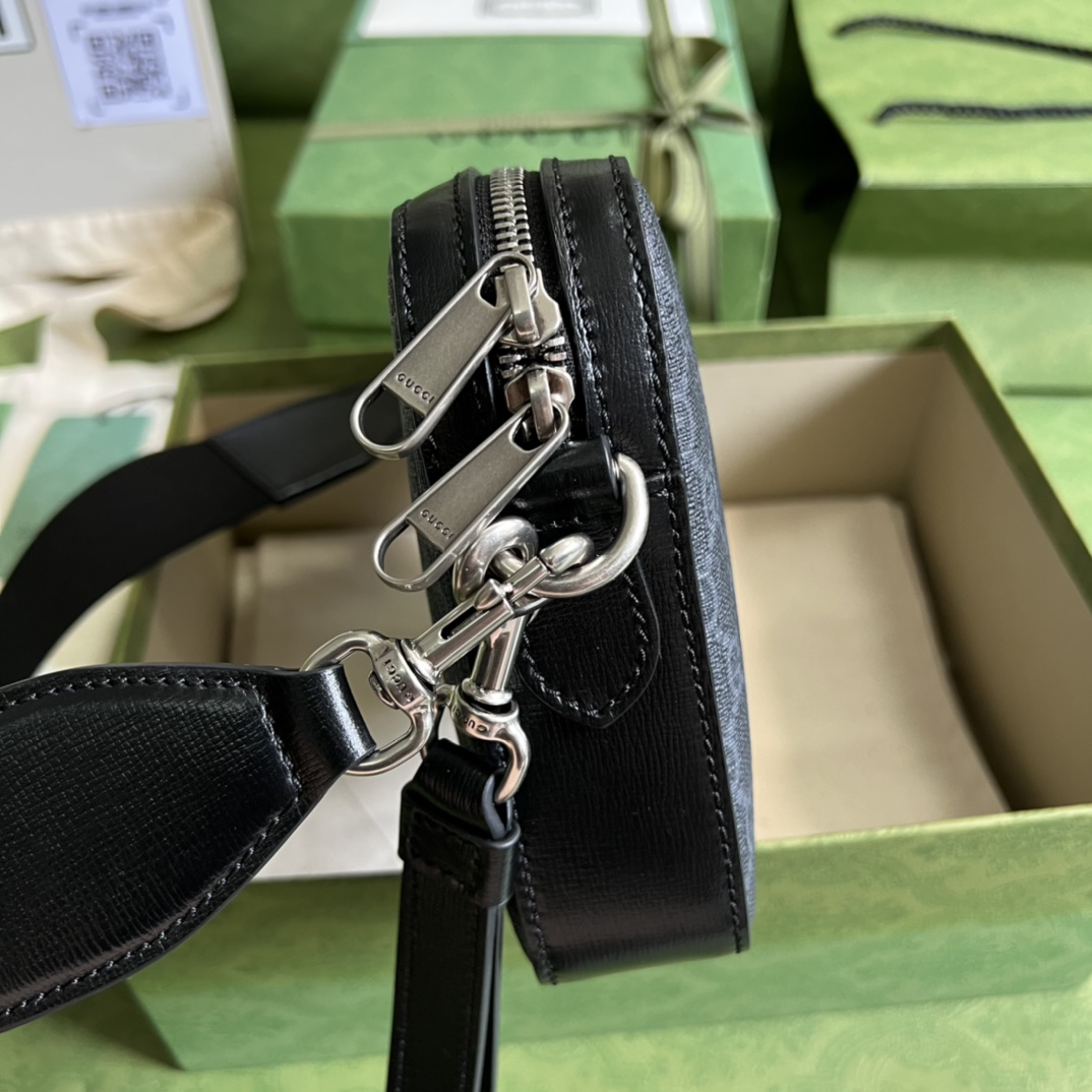 G*u*i crossbody bag with interlocking g