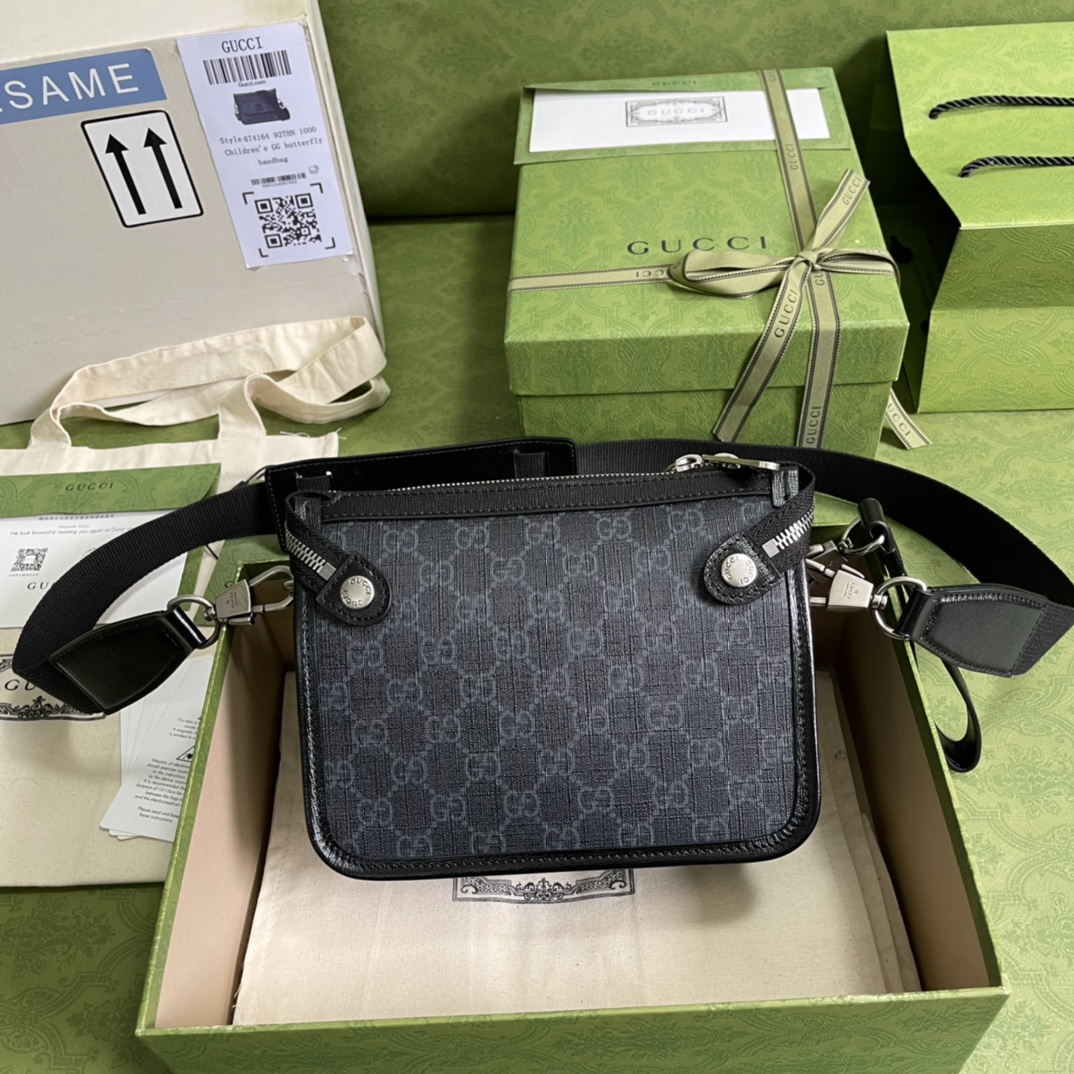 G*u*i messenger bag with interlocking g