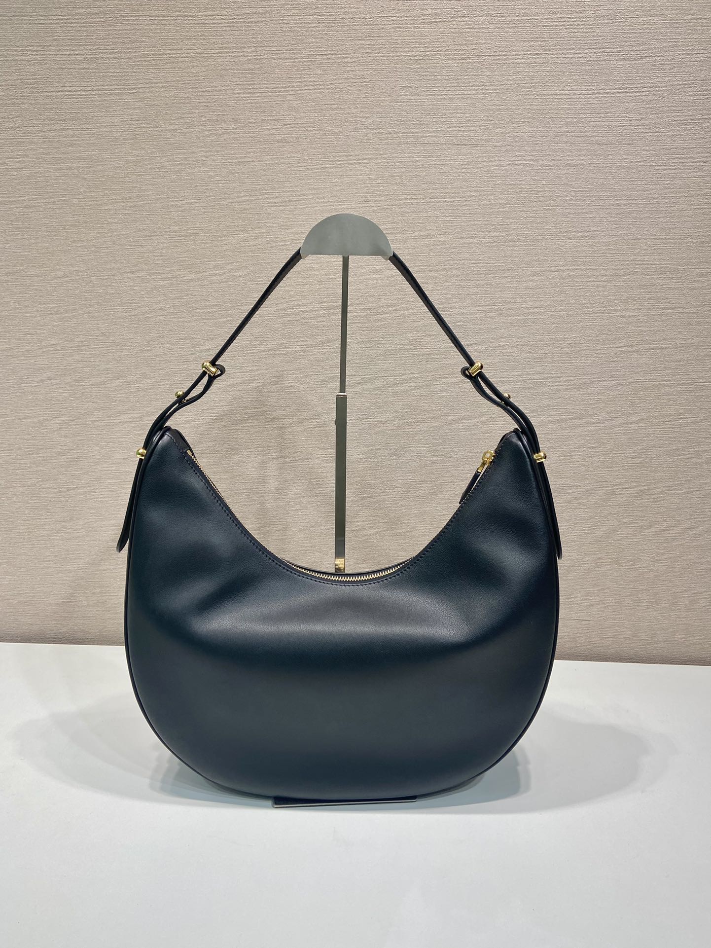 Pra*a large leather shoulder bag hobo