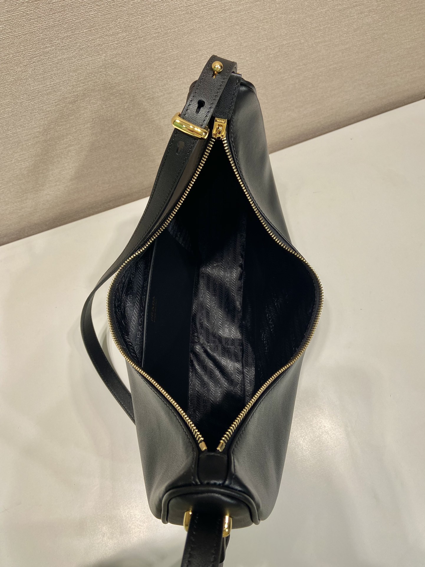 Pra*a large leather shoulder bag hobo