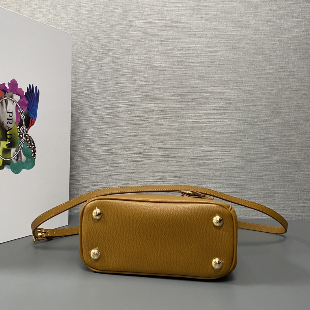 Pra*a galleria saffiano leather mini-bag