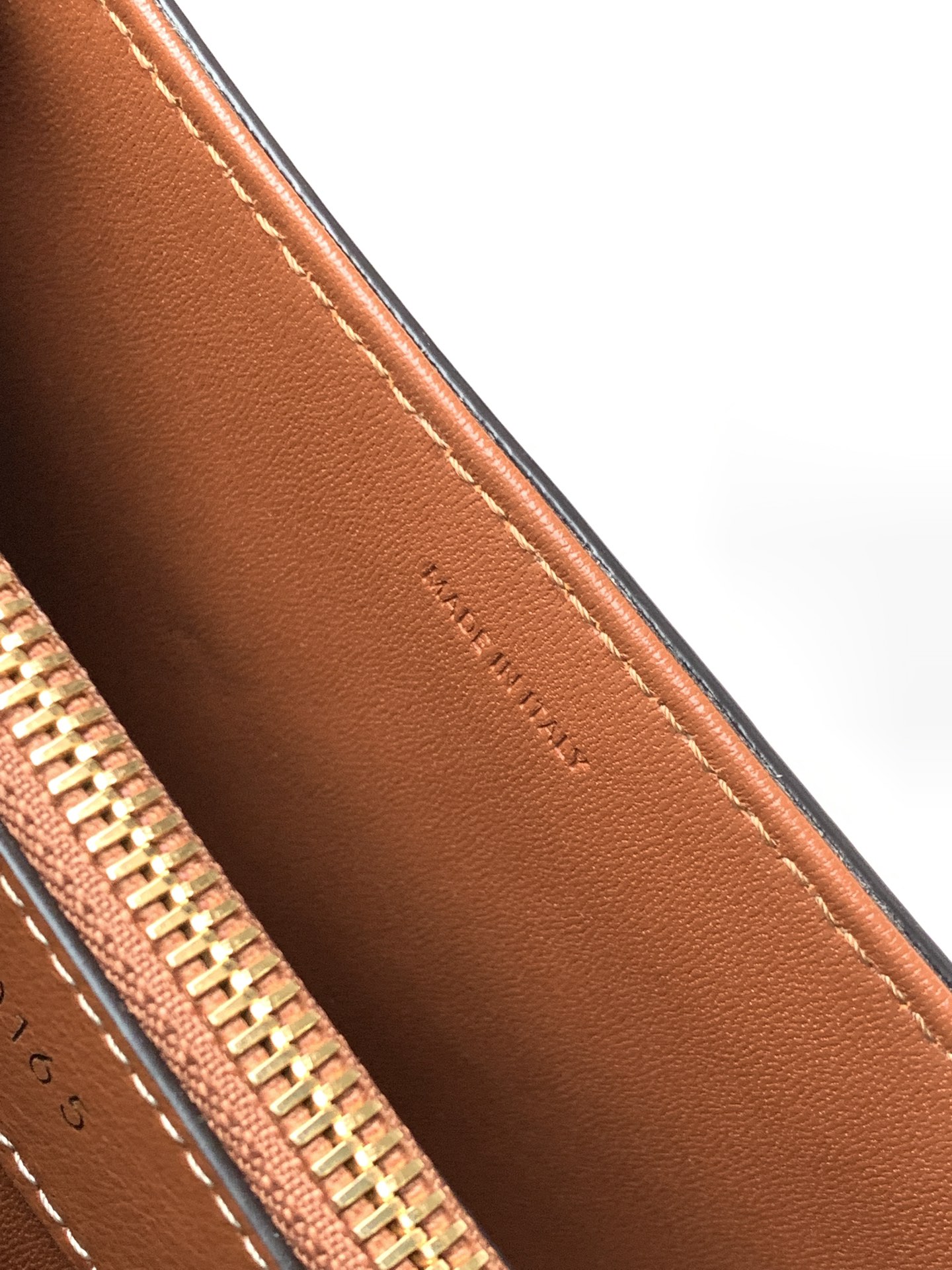 Ce**e mini 16 in satinated calfskin