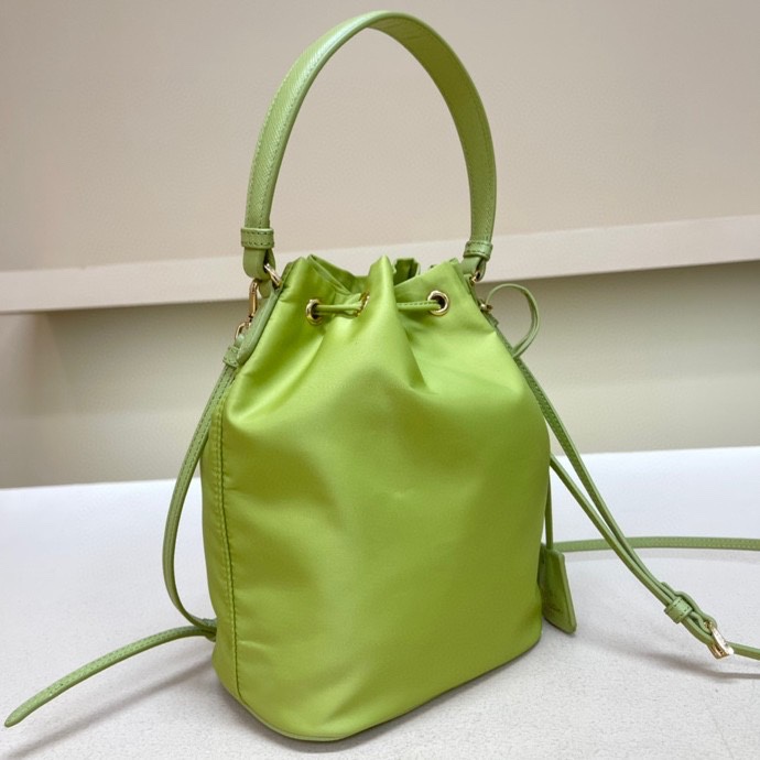 Pra*a re-edition 1978 re-nylon bag
