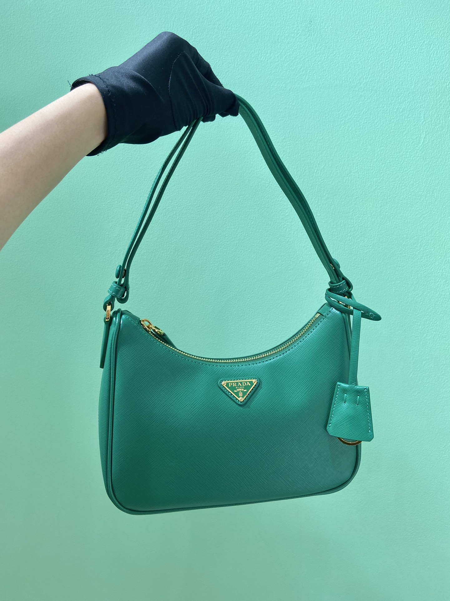 Pra*a hobo bag