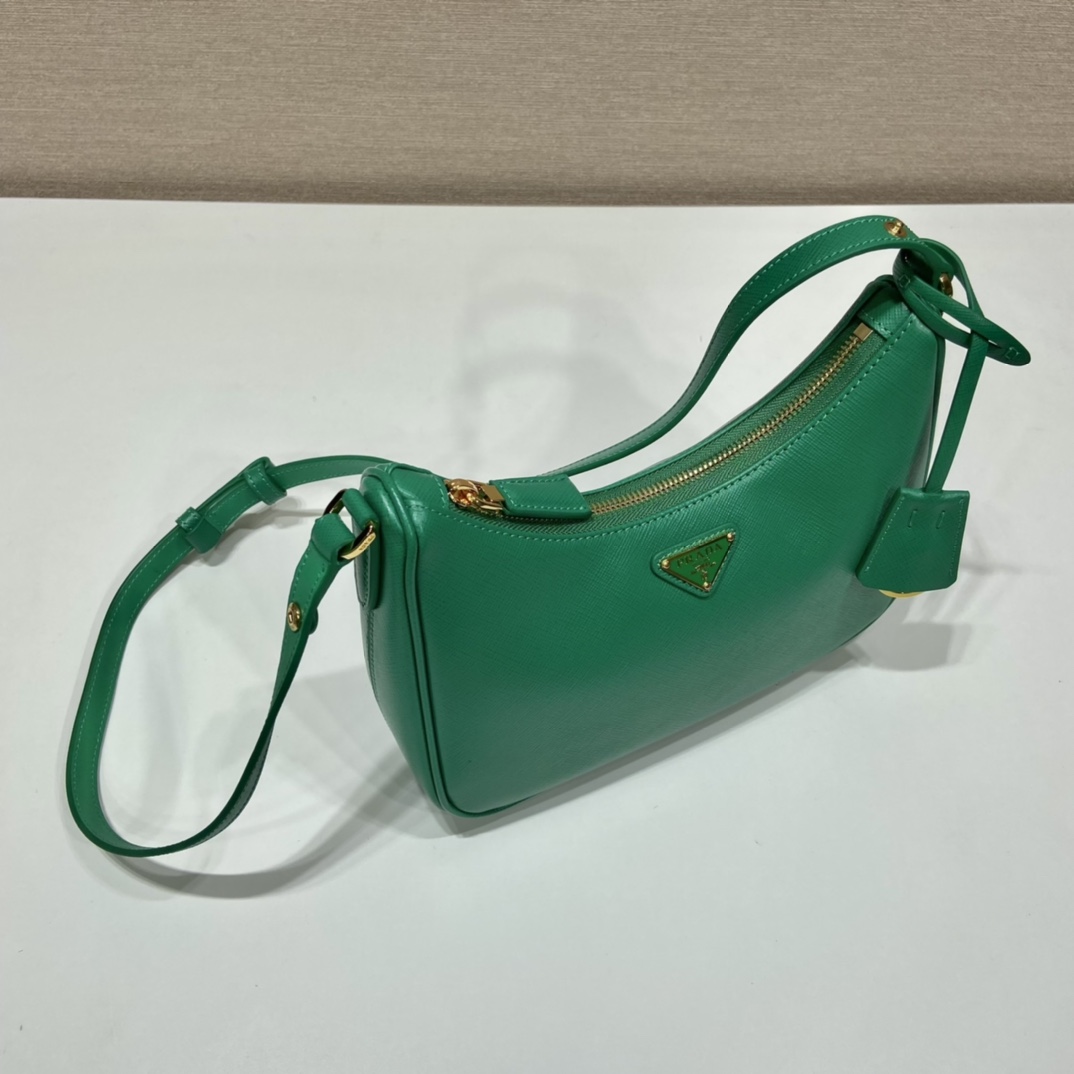 Pra*a hobo bag