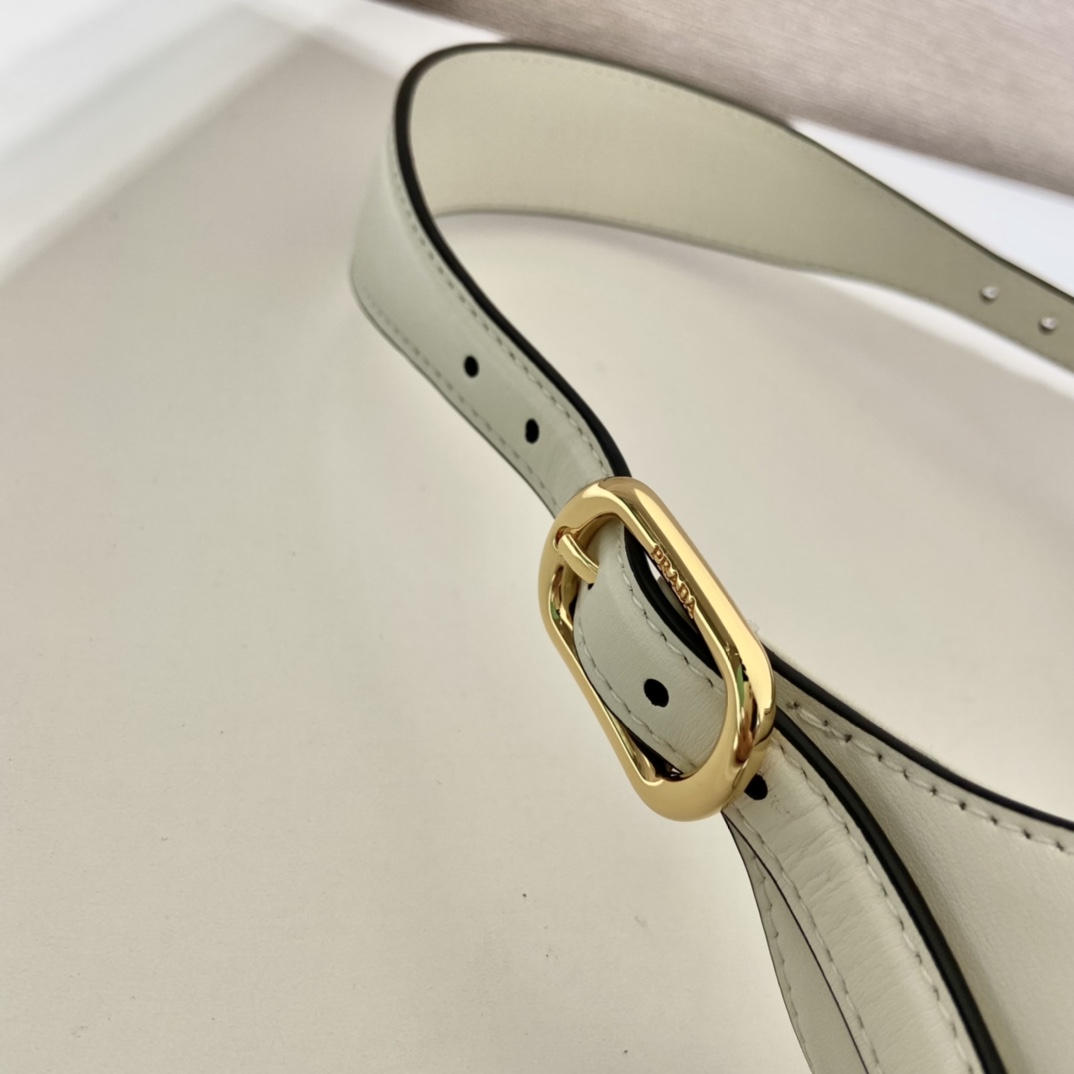 Pra*a cleo shoulder bag