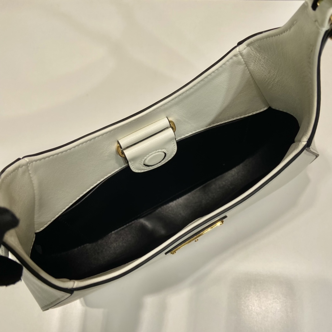 Pra*a cleo shoulder bag