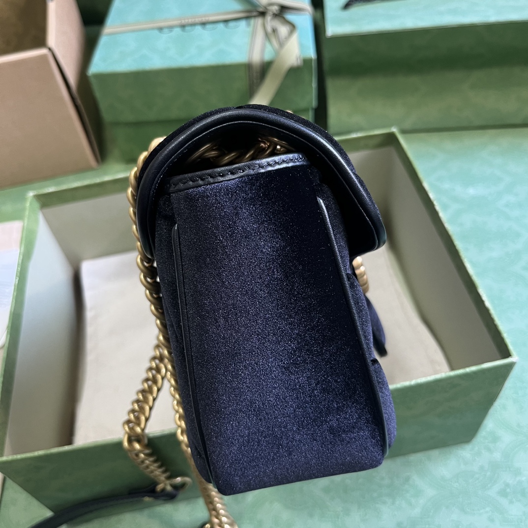G*u*i gg marmont small velvet shoulder bag