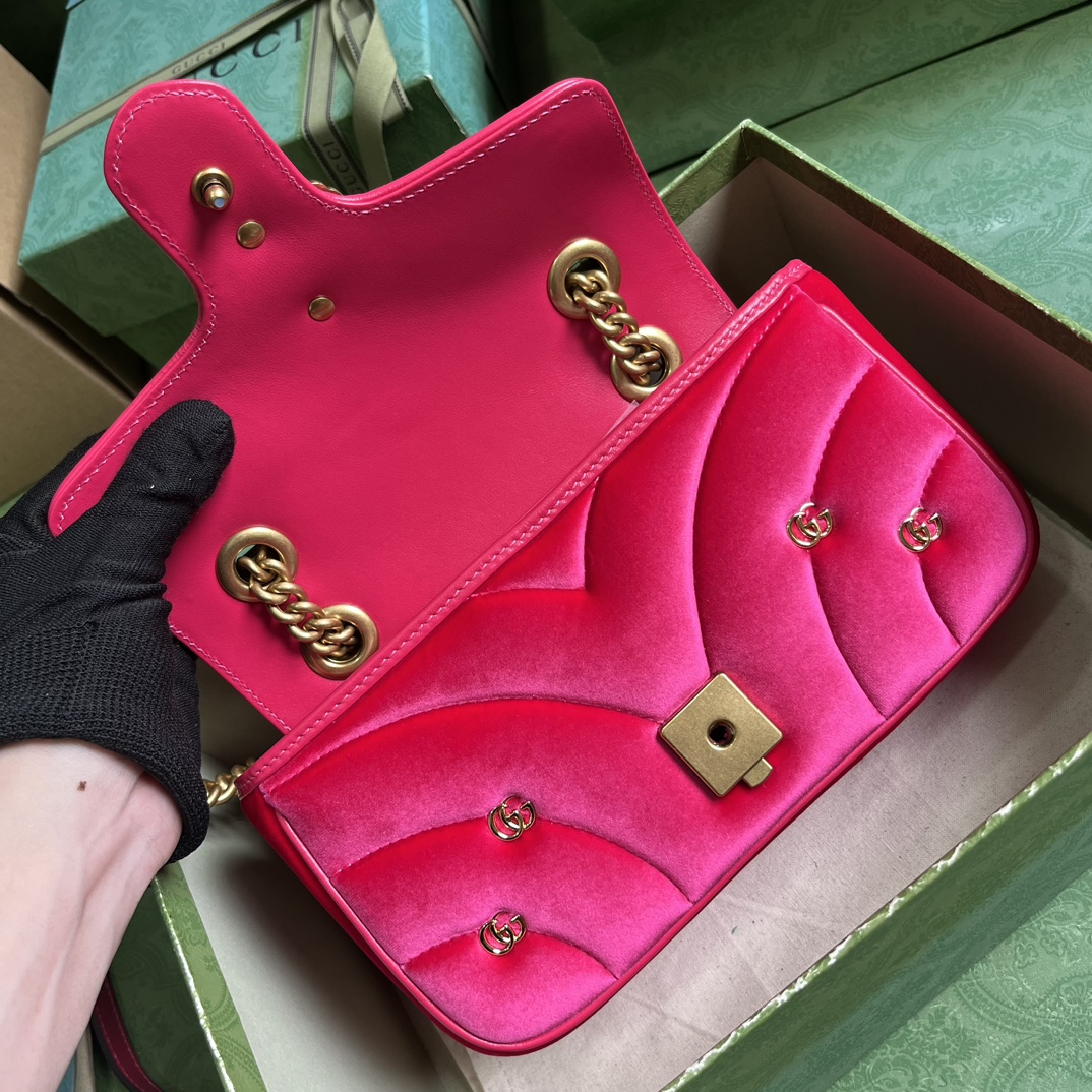 G*u*i gg marmont mini velvet shoulder bag