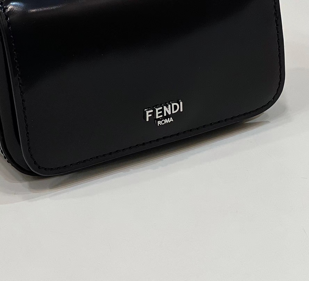 F**di first sight handbag
