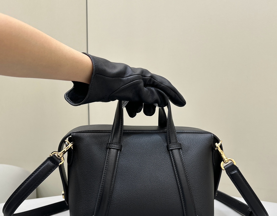 F**di boston handbag