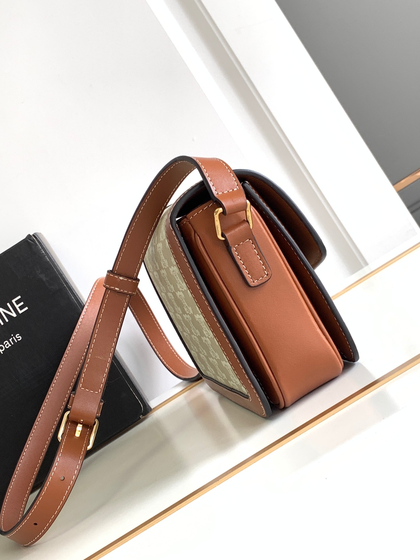 Ce**e teen triomphe bag