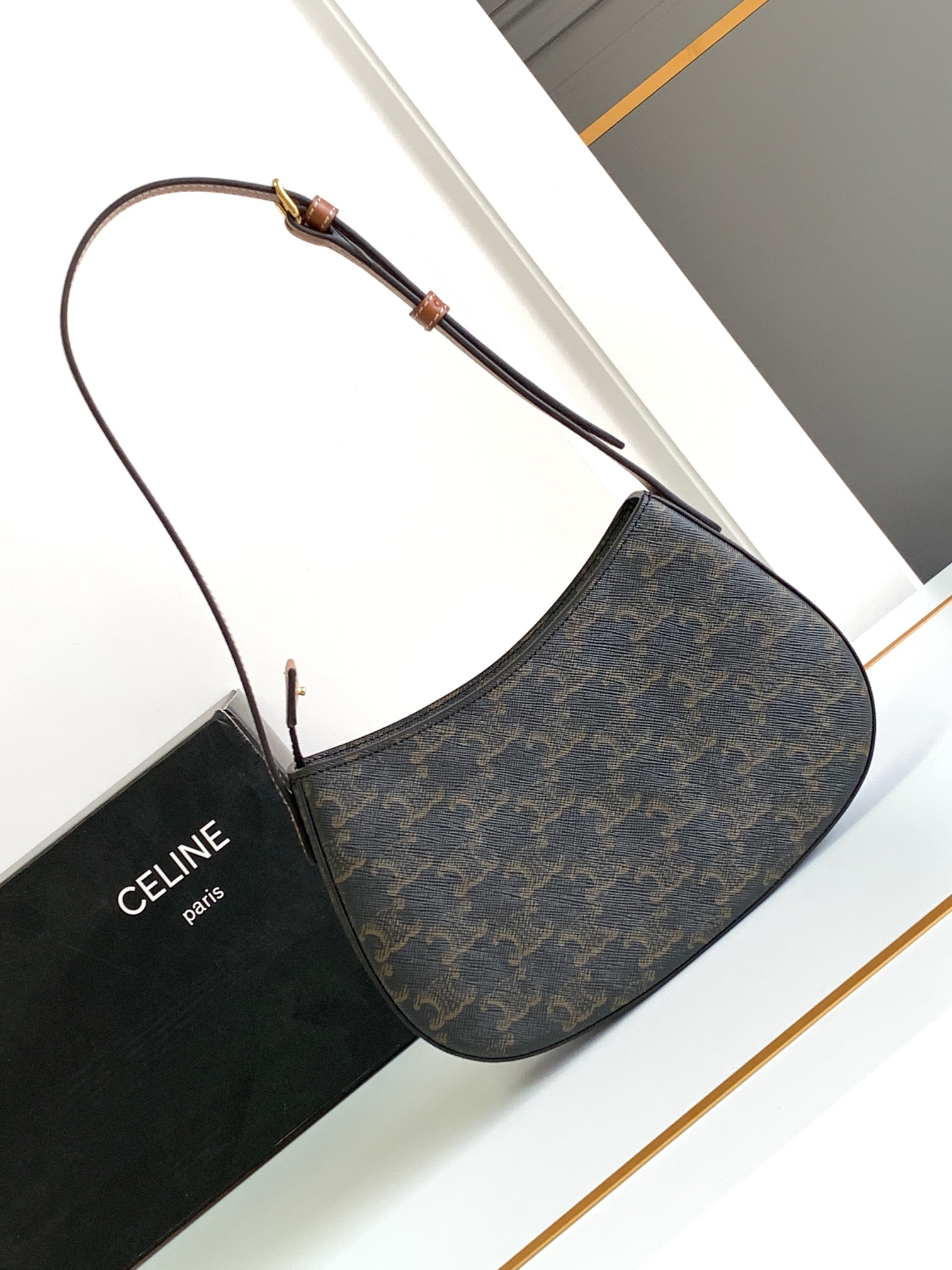 Ce**e medium tilly bag