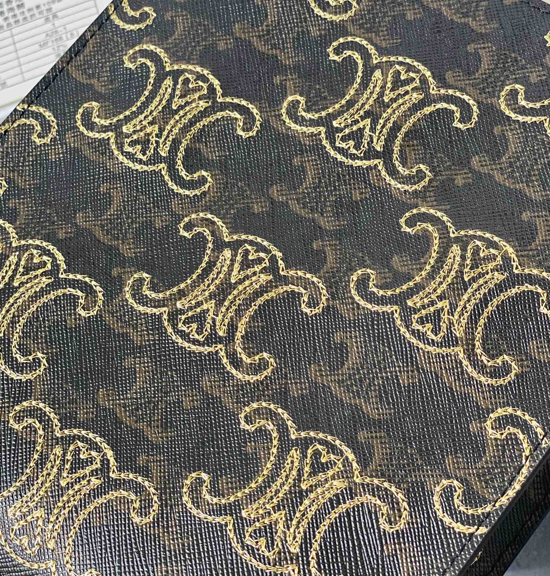 Ce**e triomphe mini tote