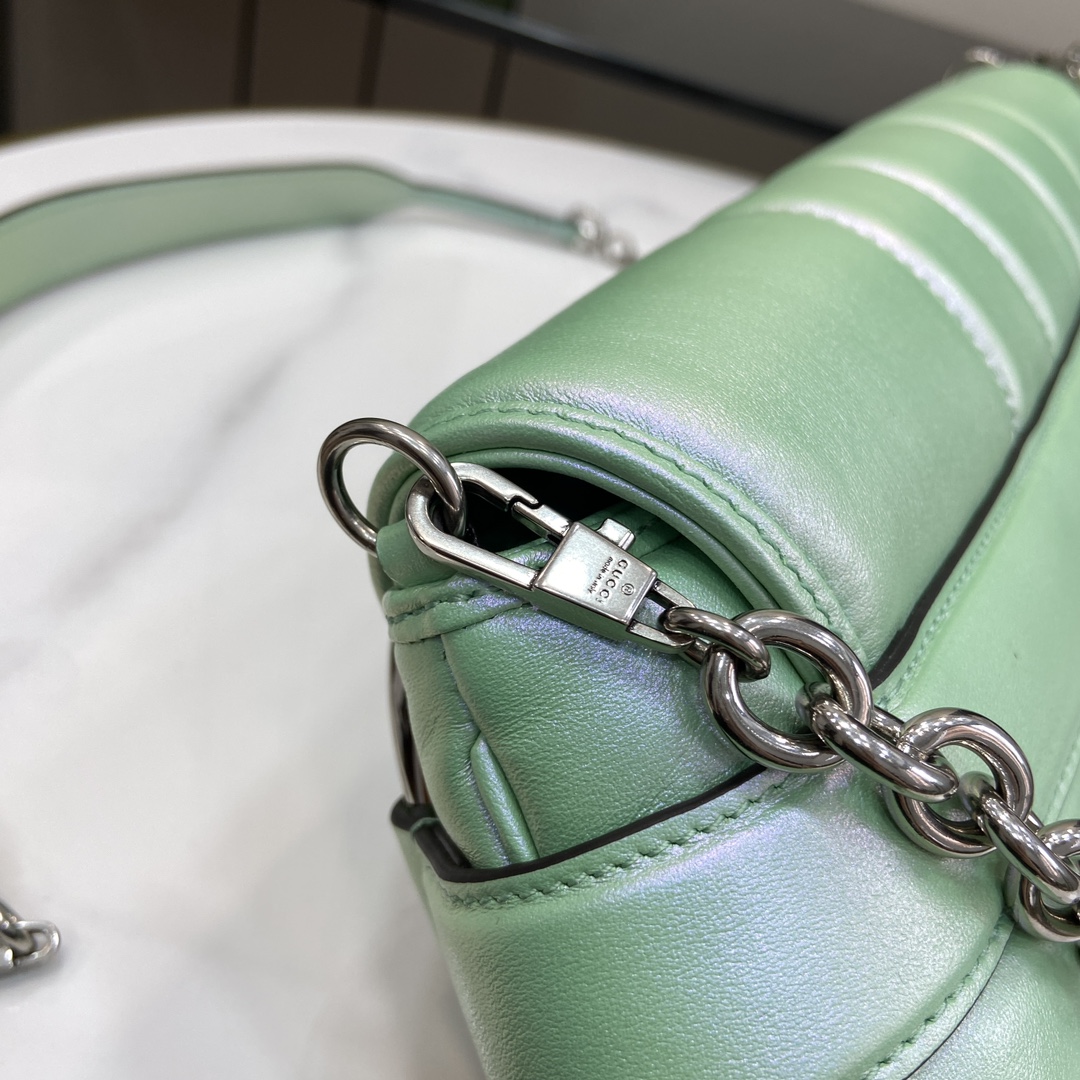 G*u*i horsebit chain medium shoulder bag