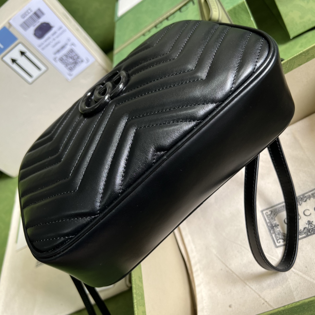 G*u*i marmont small matelassé shoulder bag