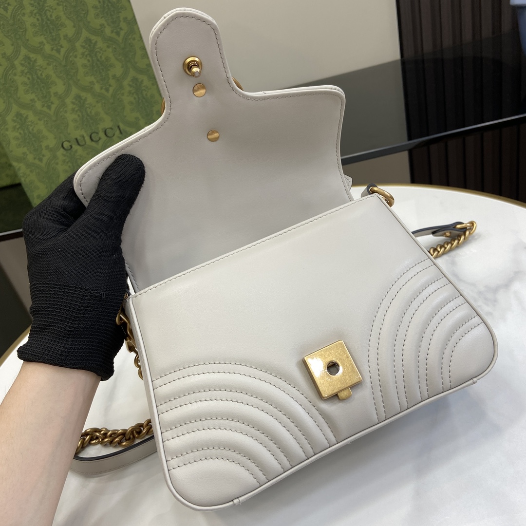 G*u*i gg marmont mini top handle bag