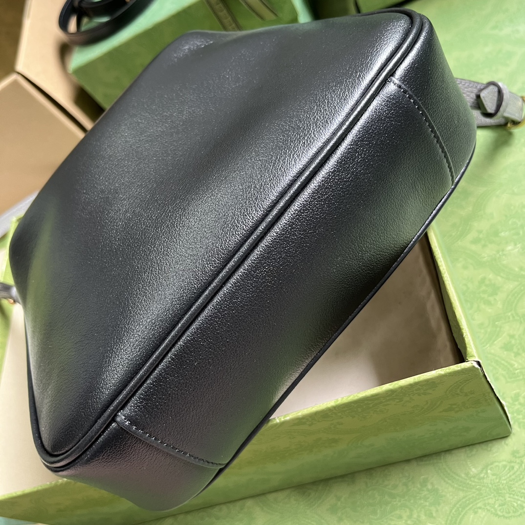 G*u*i diana small bag