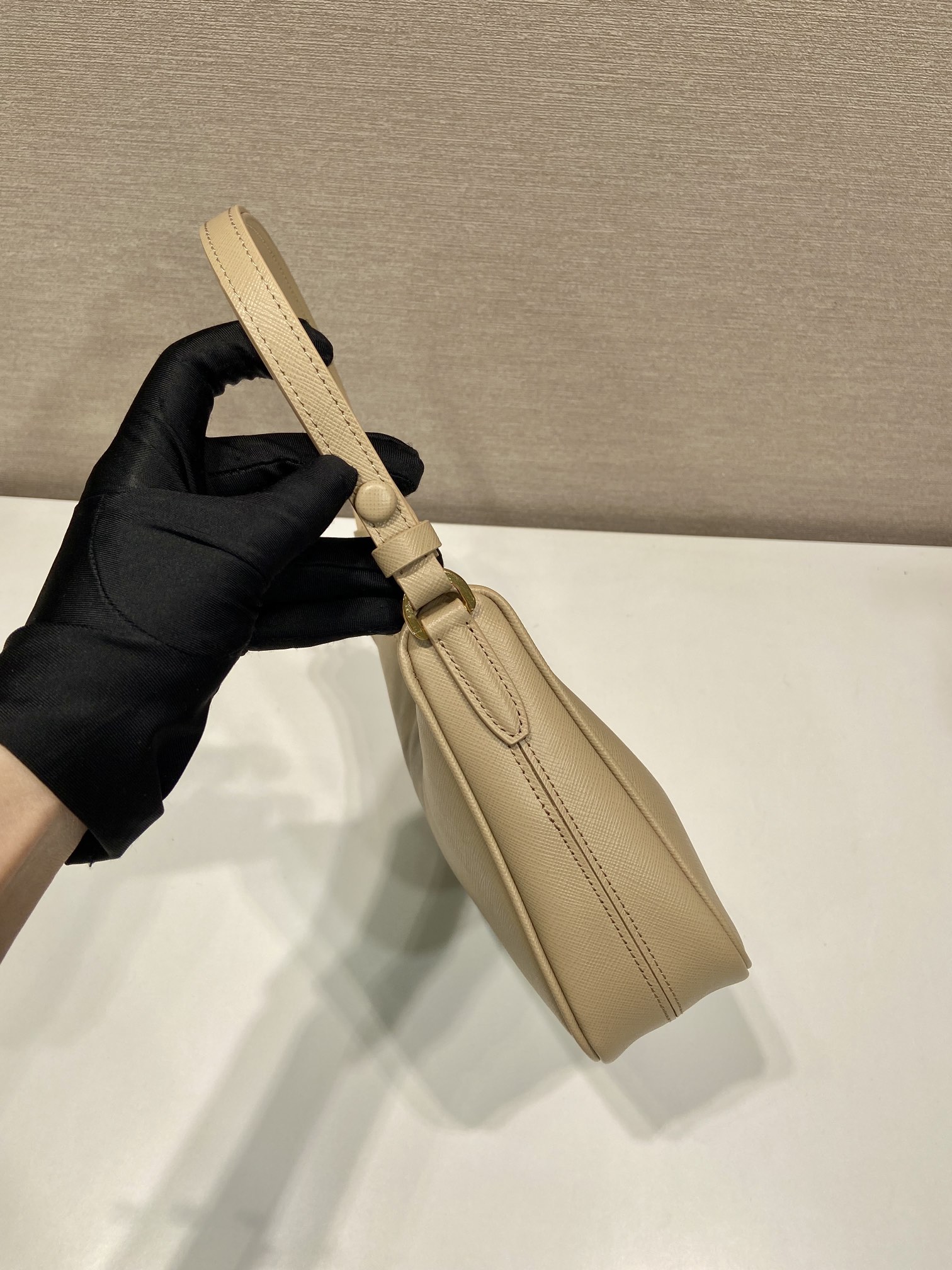 Pra*a hobo bag