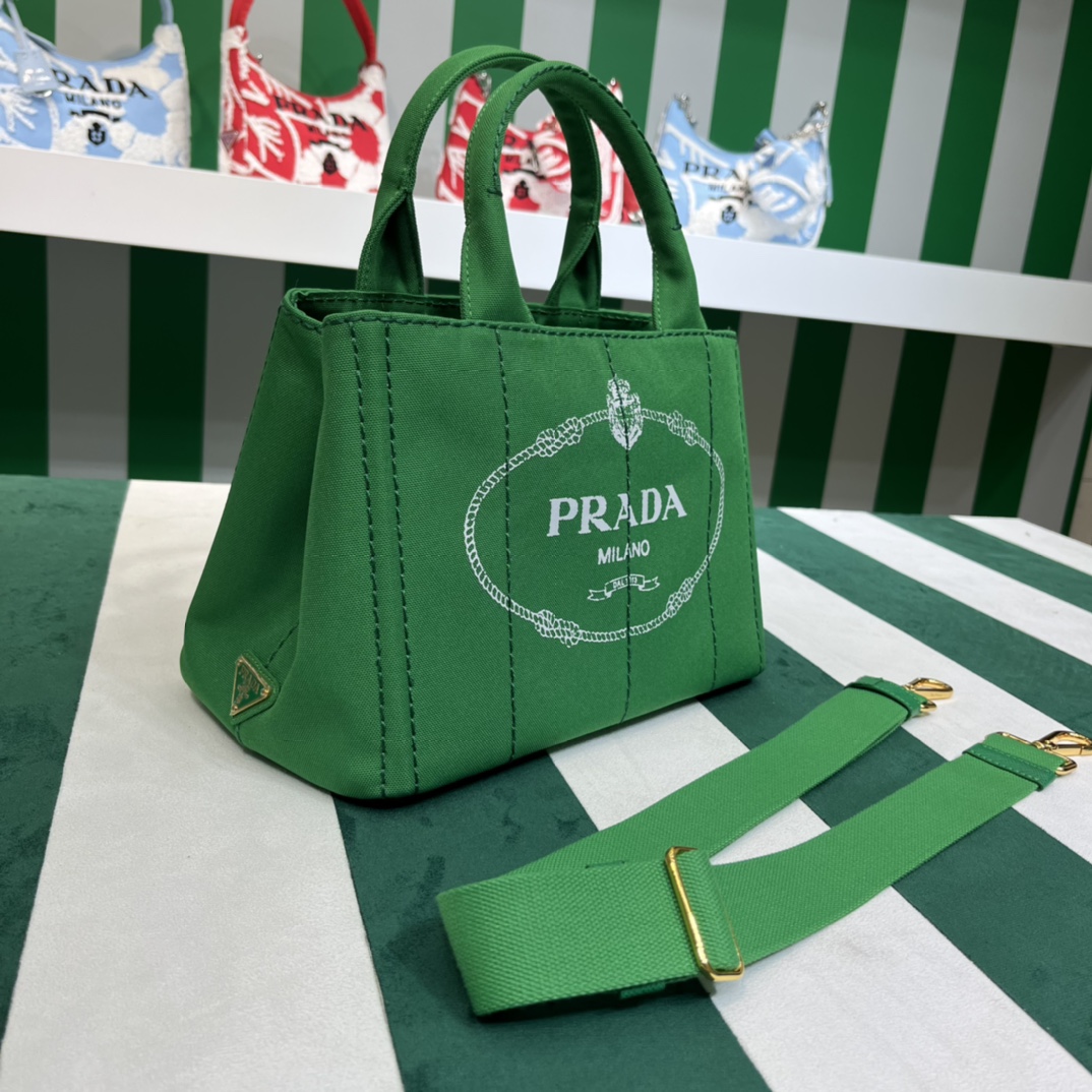 Pra*a canapa tote bag