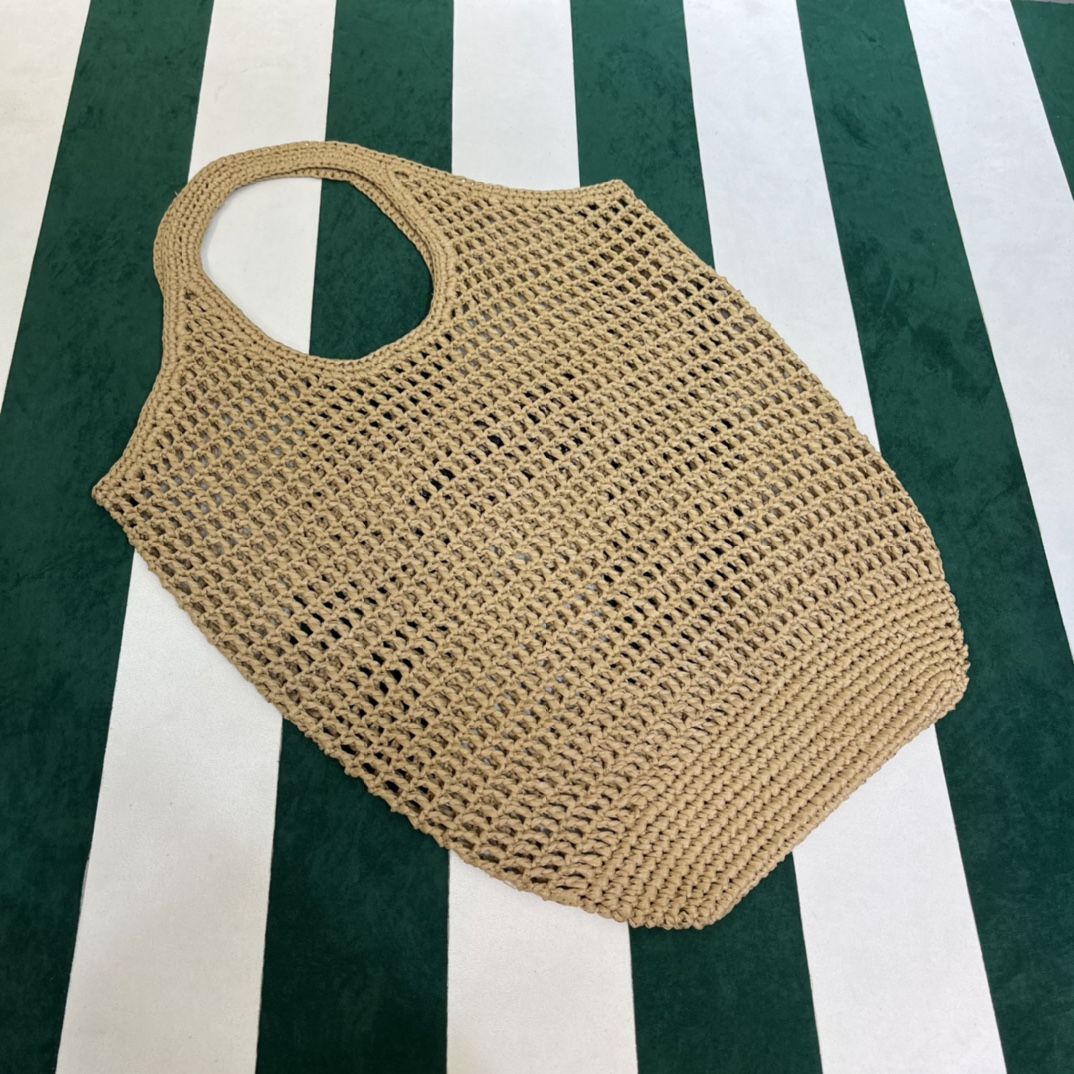 Pra*a crochet tote bag