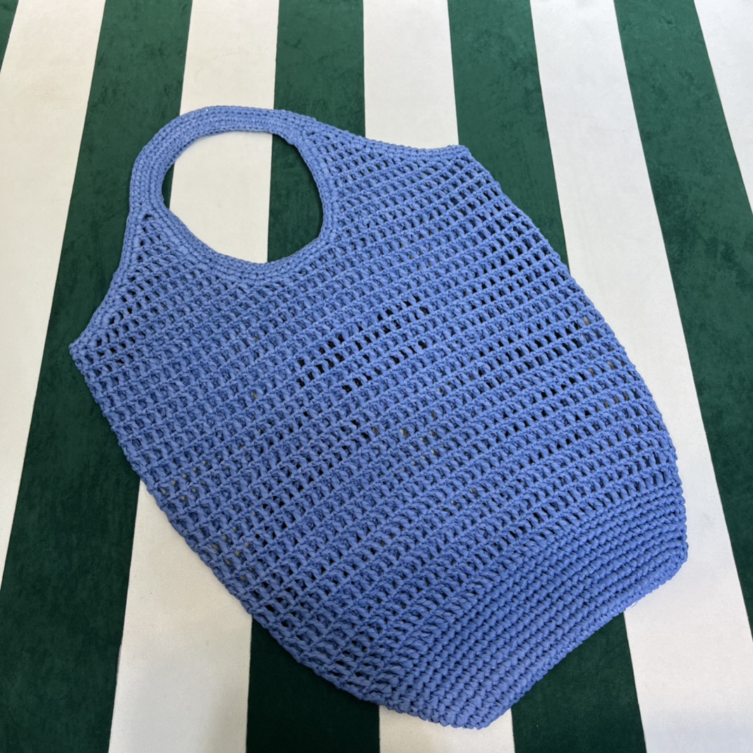 Pra*a crochet tote bag