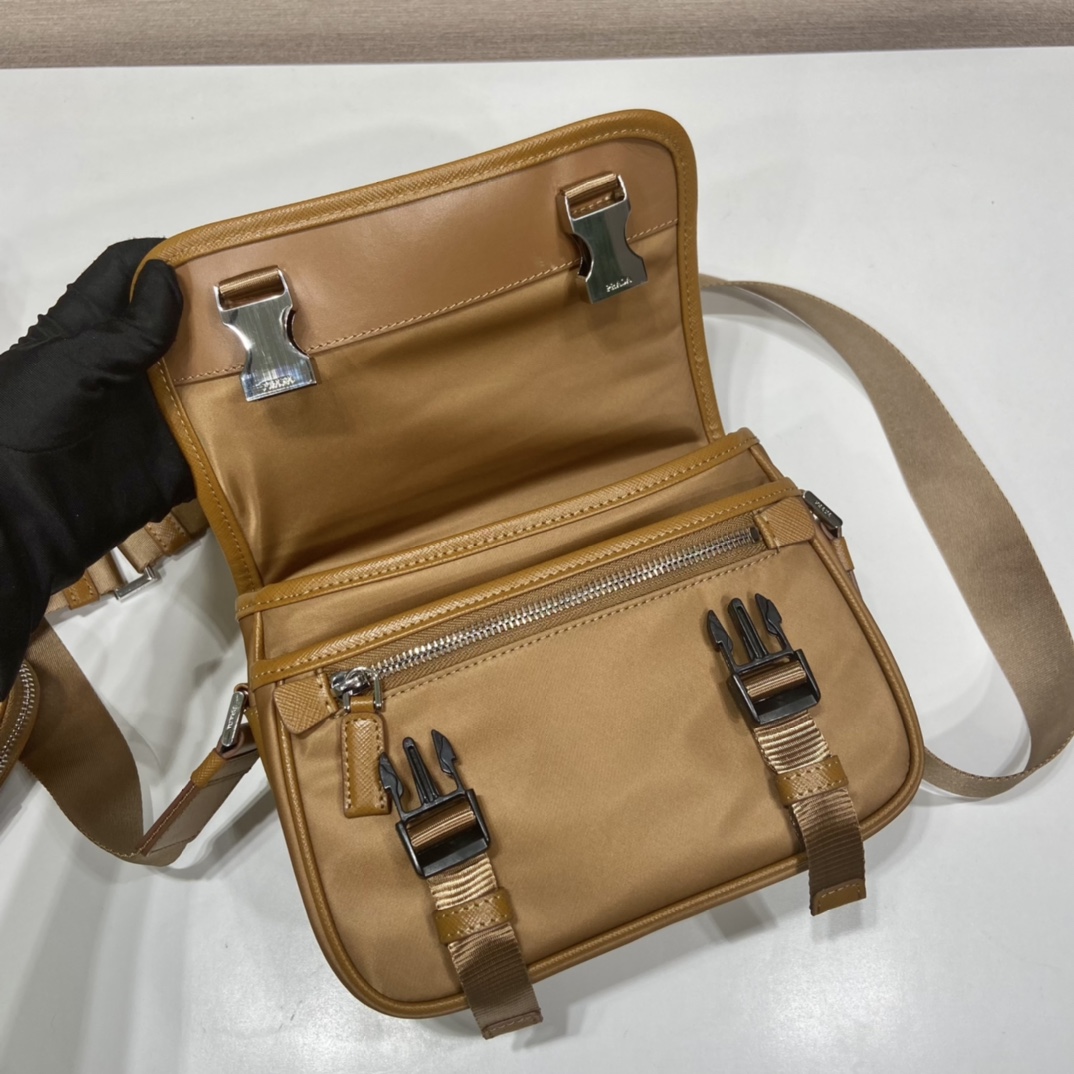 Pra*a re-nylon and saffiano leather shoulder bag