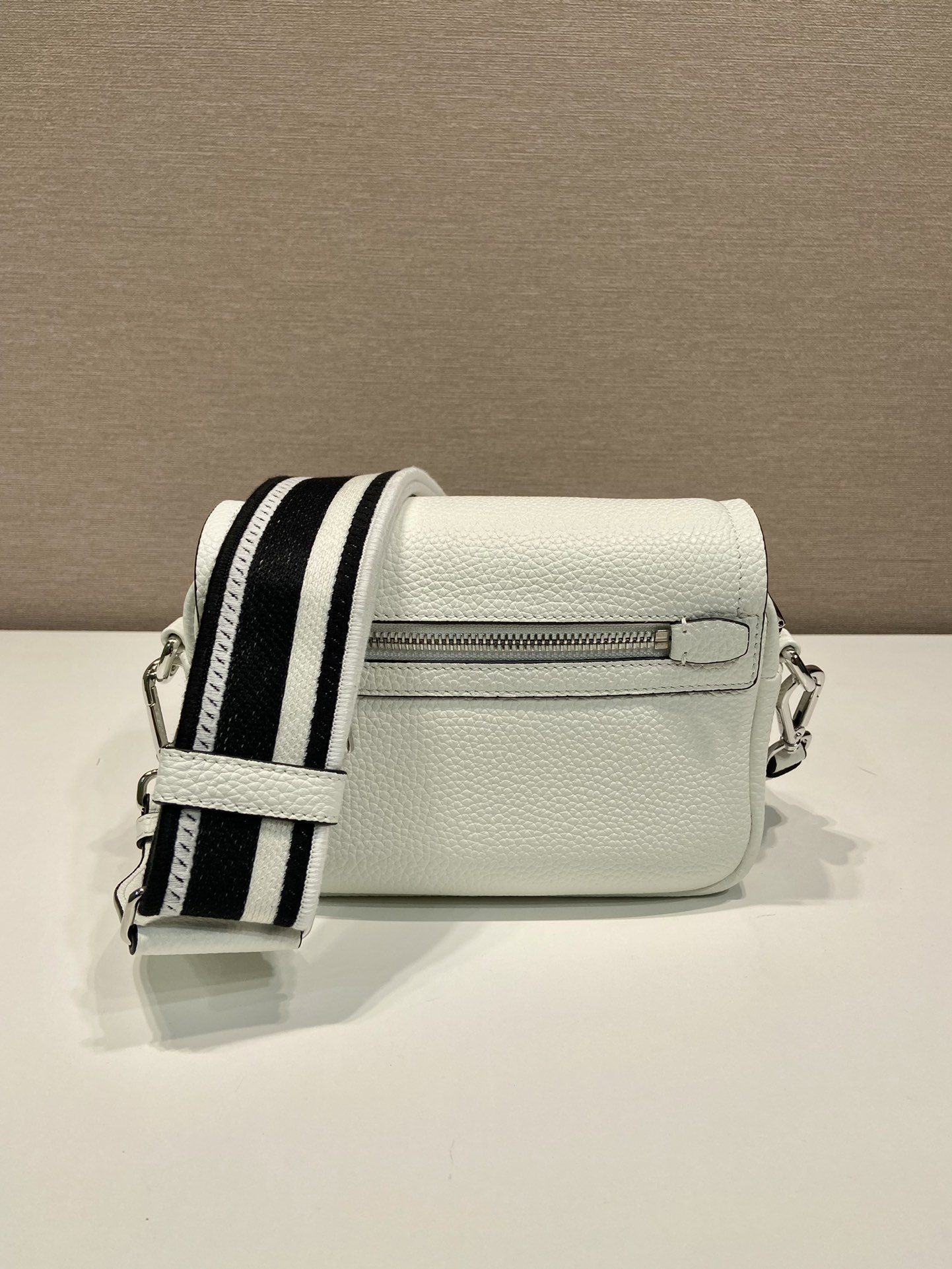 Pra*a leather shoulder bag