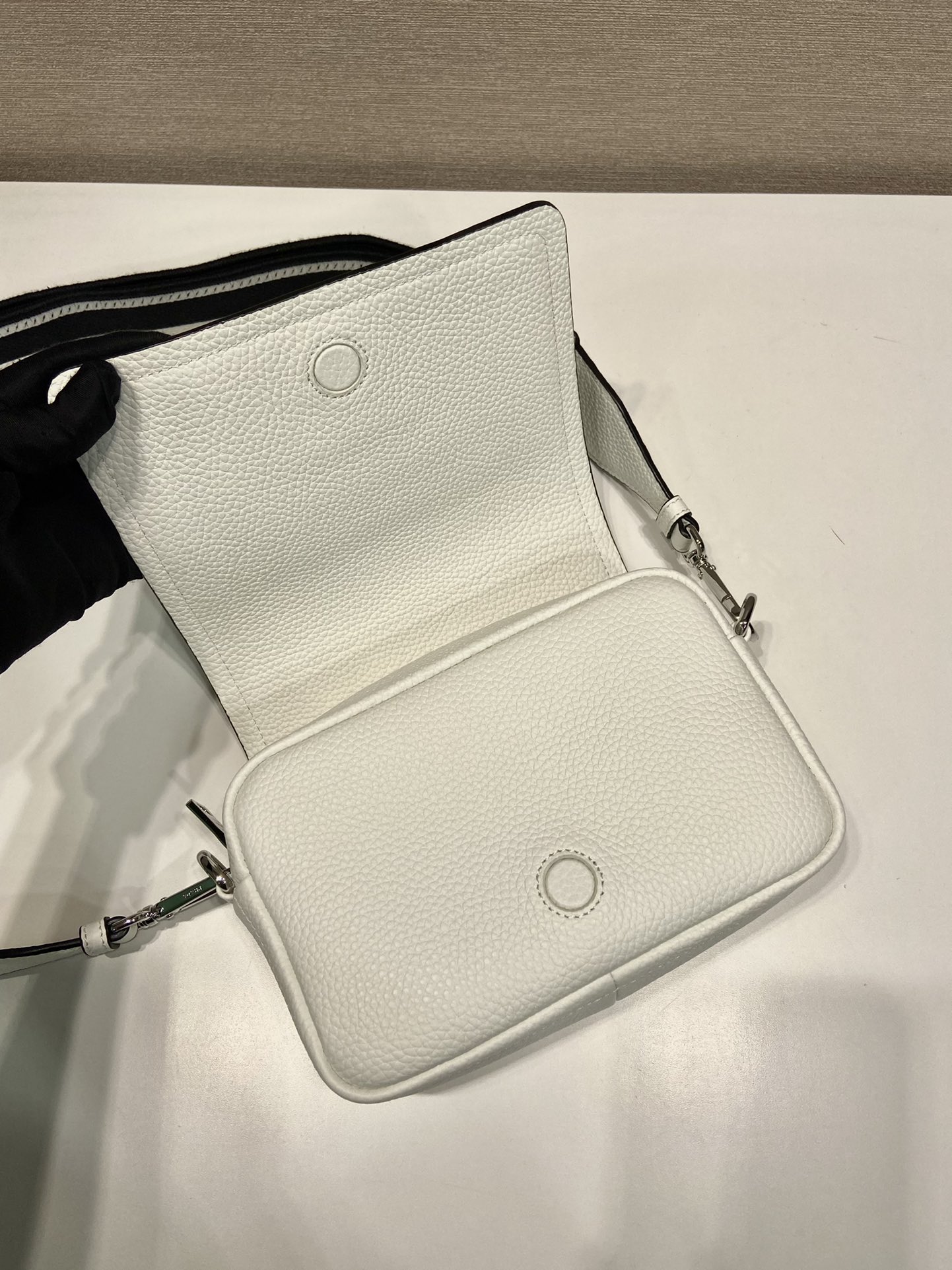 Pra*a leather shoulder bag