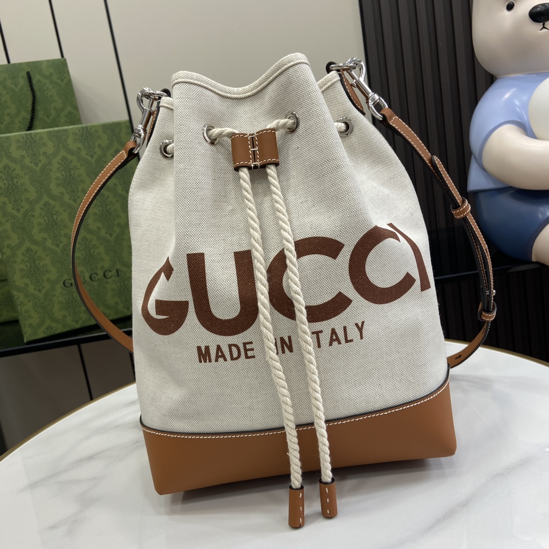 G*u*i small shoulder bag with G*u*i print
