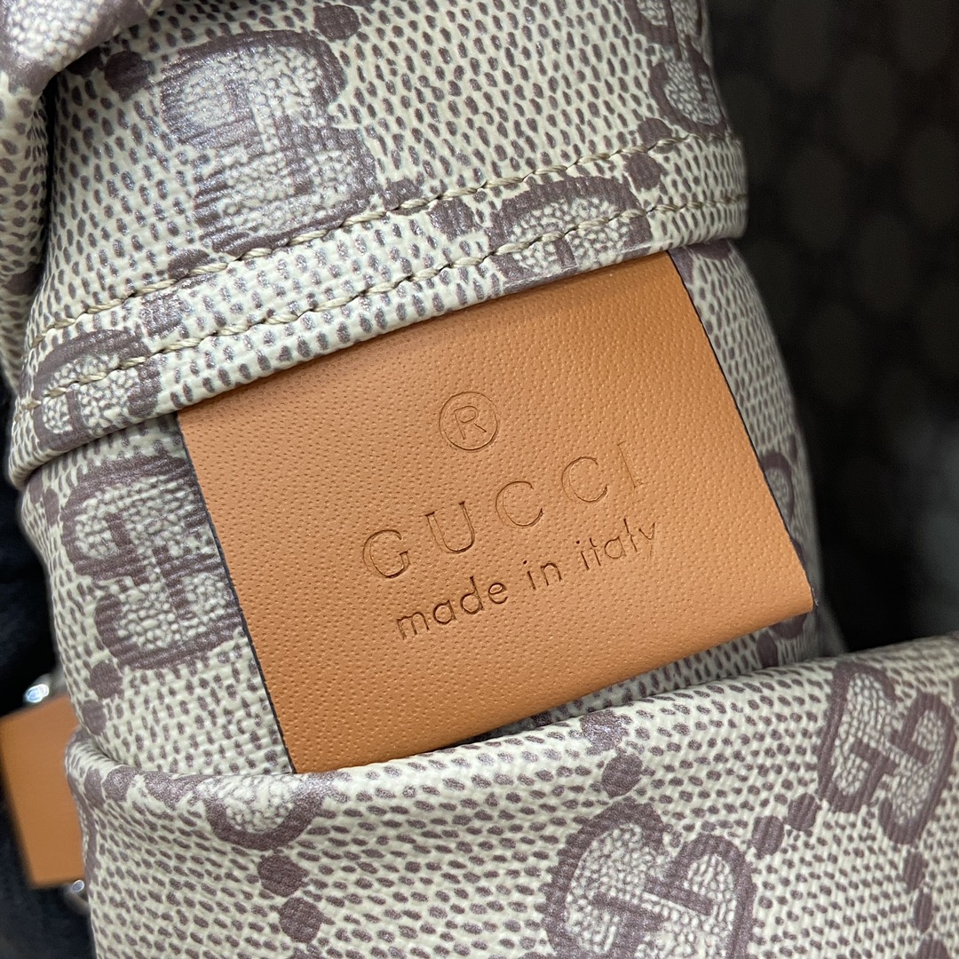 G*u*i small shoulder bag with G*u*i print