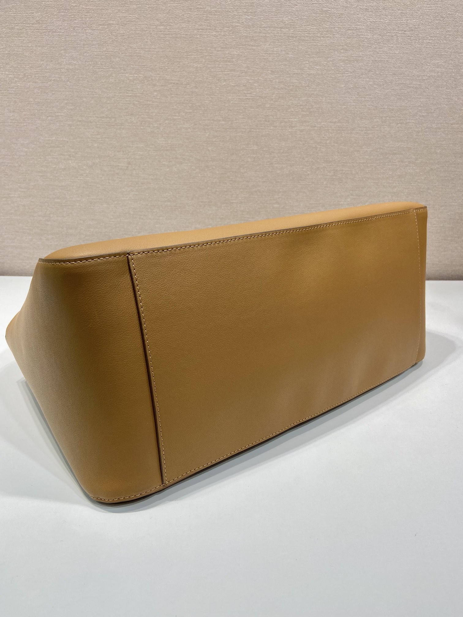 Pra*a large leather tote bag